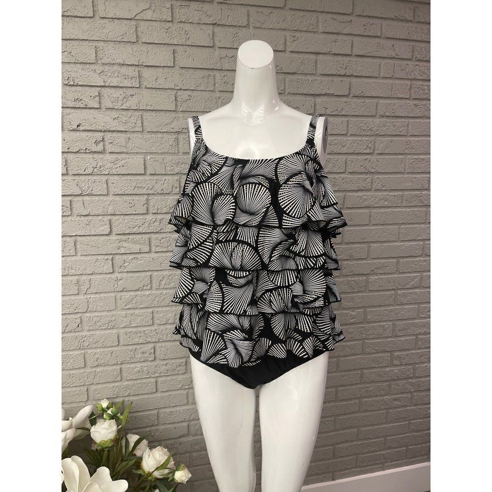 Ceeb Layered One Piece Swimsuit Size 18